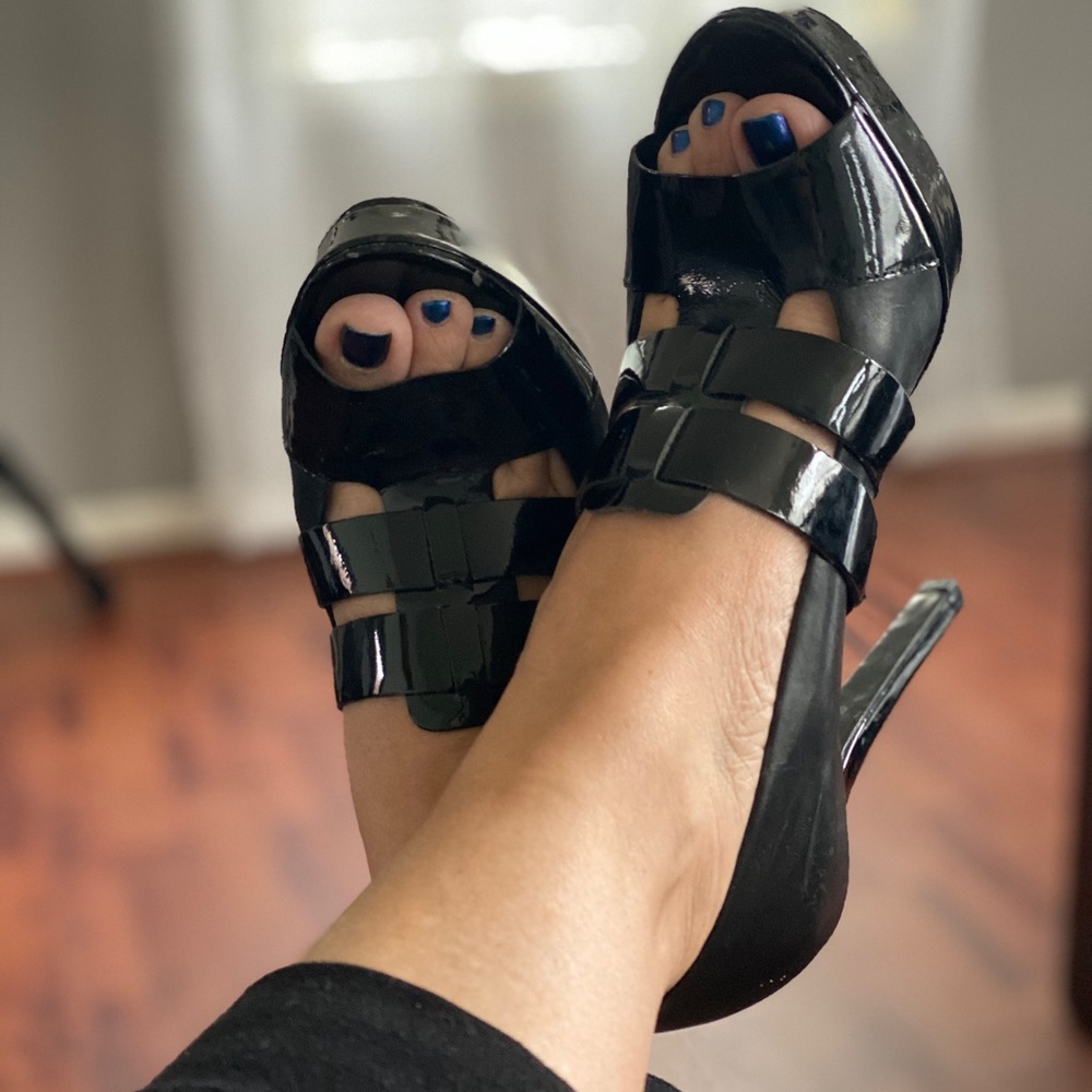 Bcbg Heels